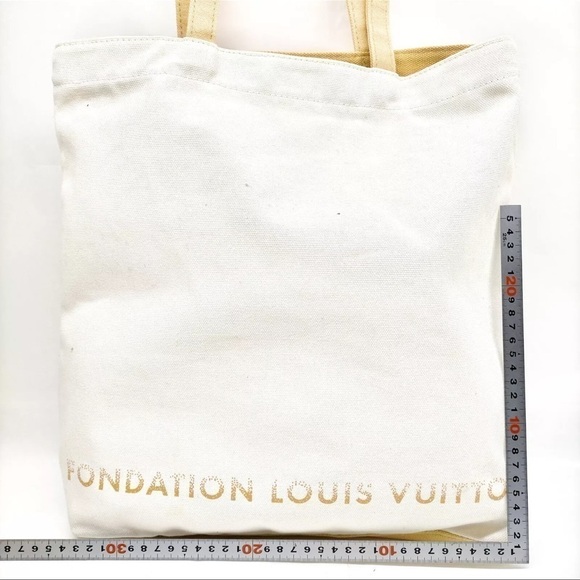 Louis Vuitton Museum Limited Fondation Bag Tote Handbag Unisex - Picture 3 of 11